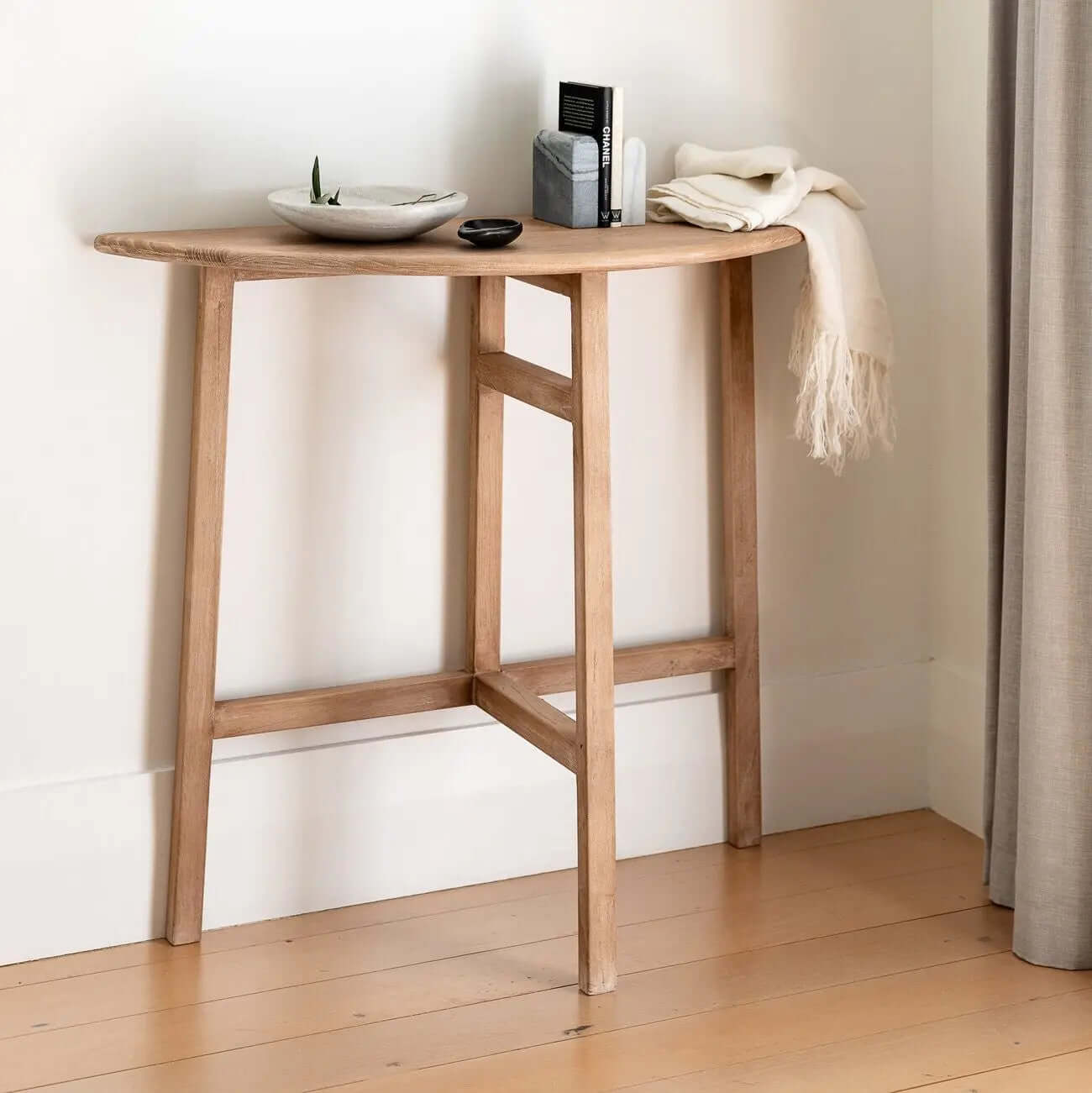 Ravenna Console table CC Interiors