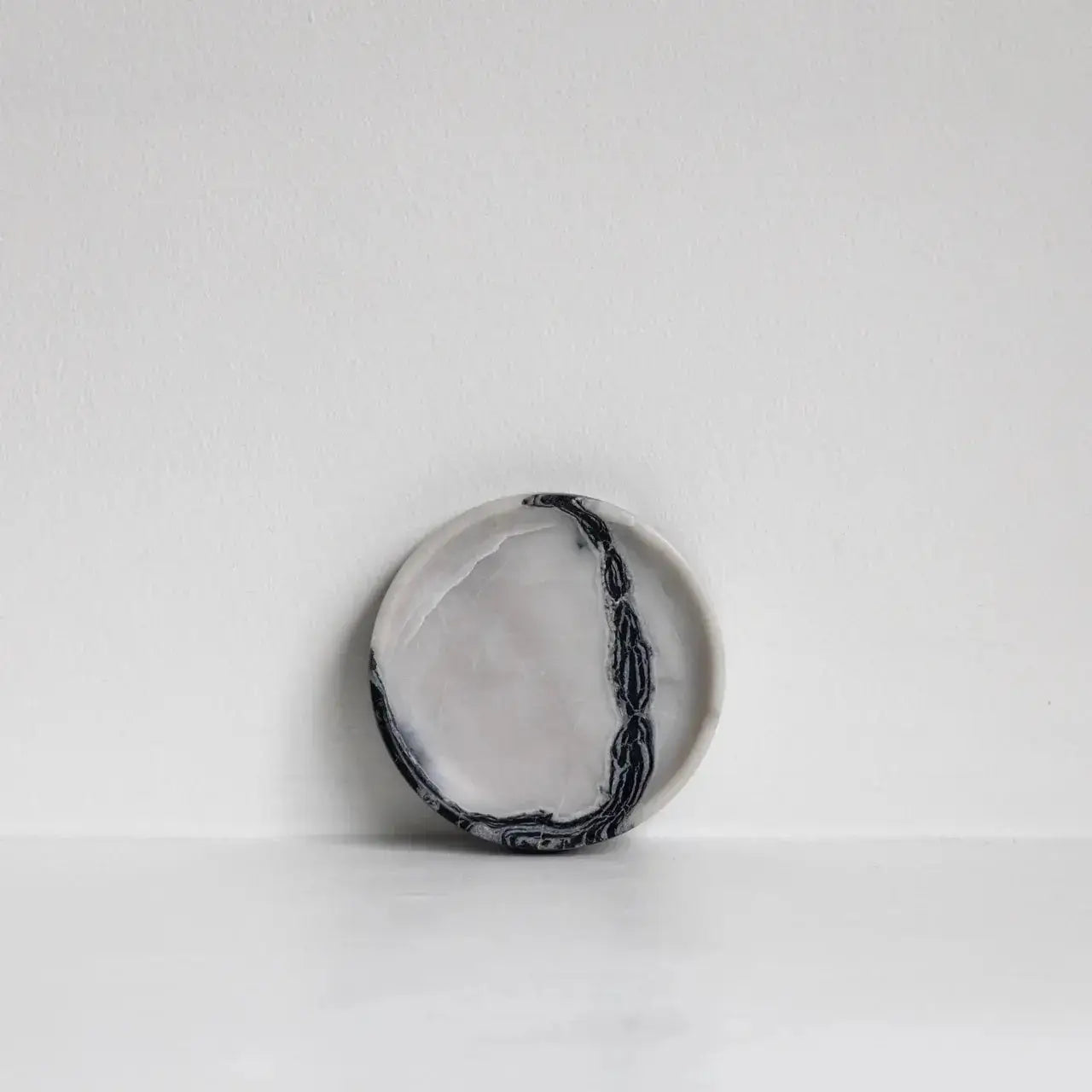 Taper Dish Monochrome Otis Homewares