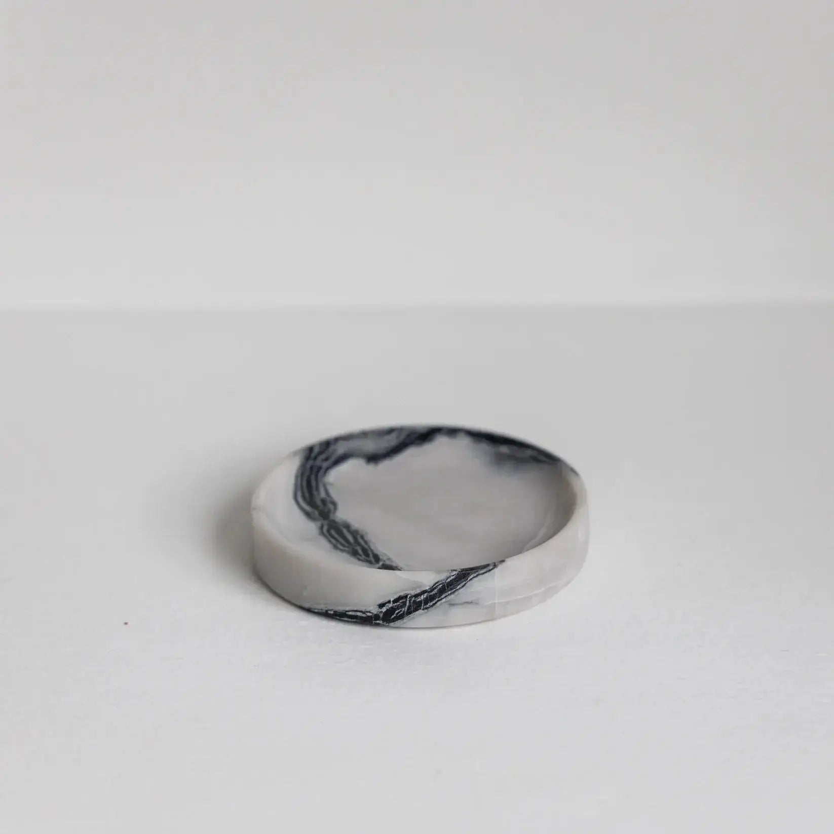 Taper Dish Monochrome Otis Homewares