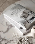 The White Company: The Art of Living with White Nationwide Book Distributors LTD