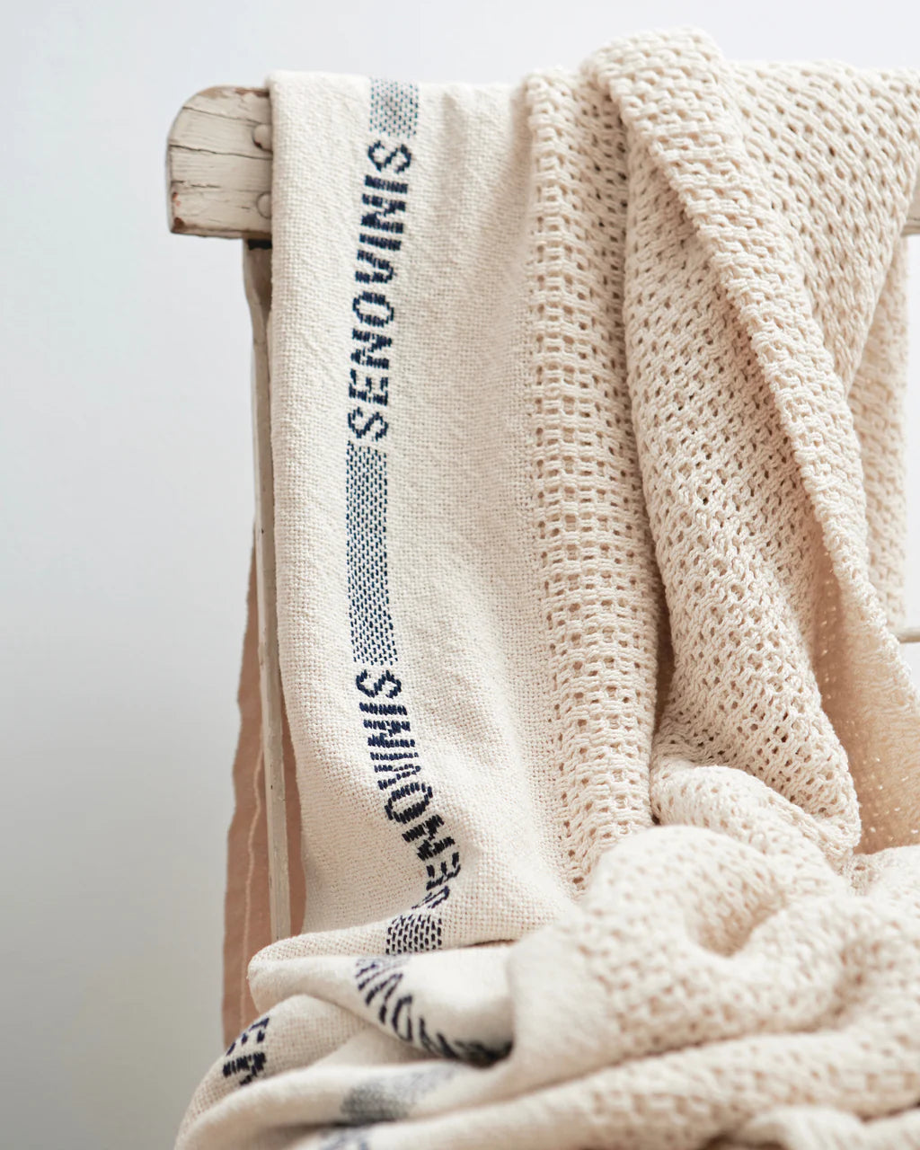 Senovinis Cotton Blanket