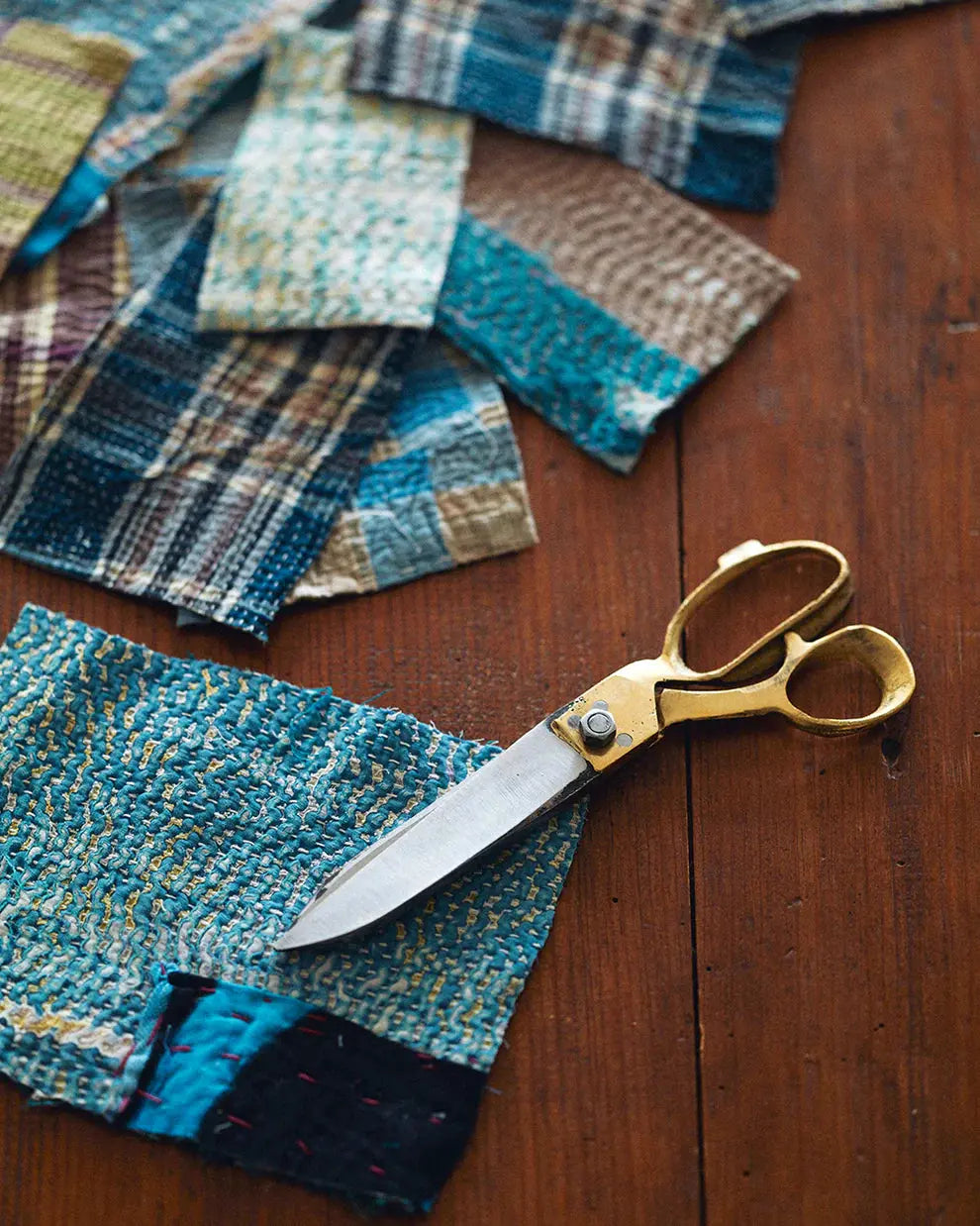 Brass Handle Scissors Fog Linen