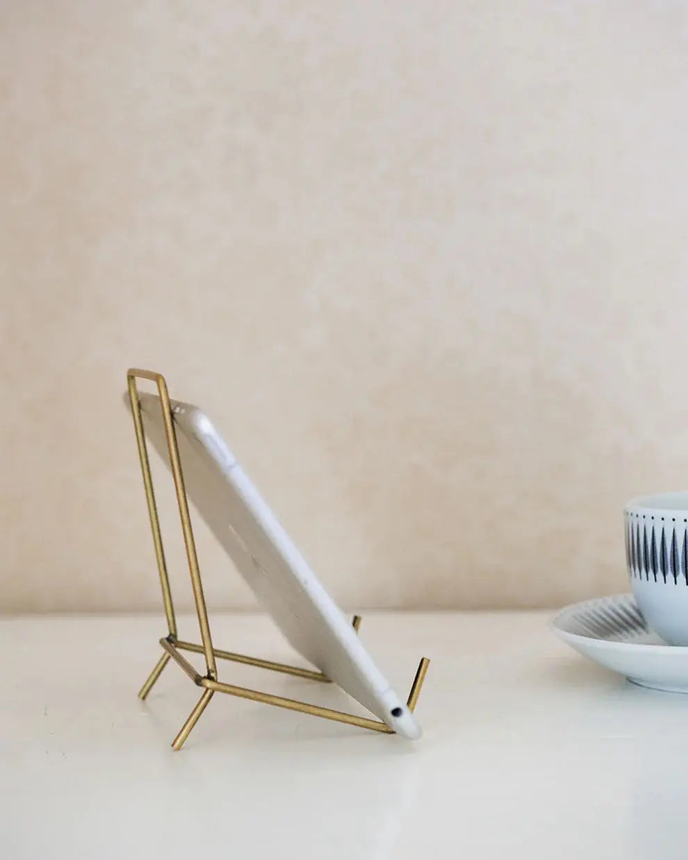 Brass Stand Fog Linen