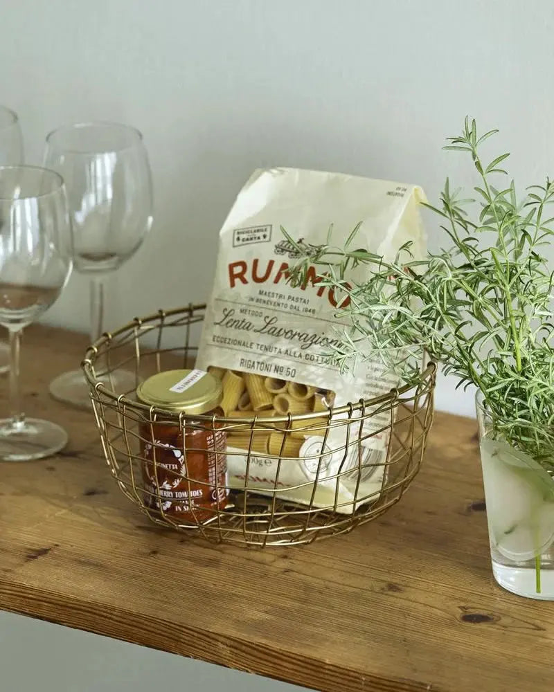 Shallow Round Wire Basket Fog Linen
