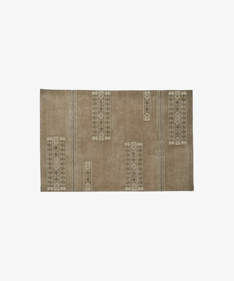 Nila Hand Tufted Rug | Medium