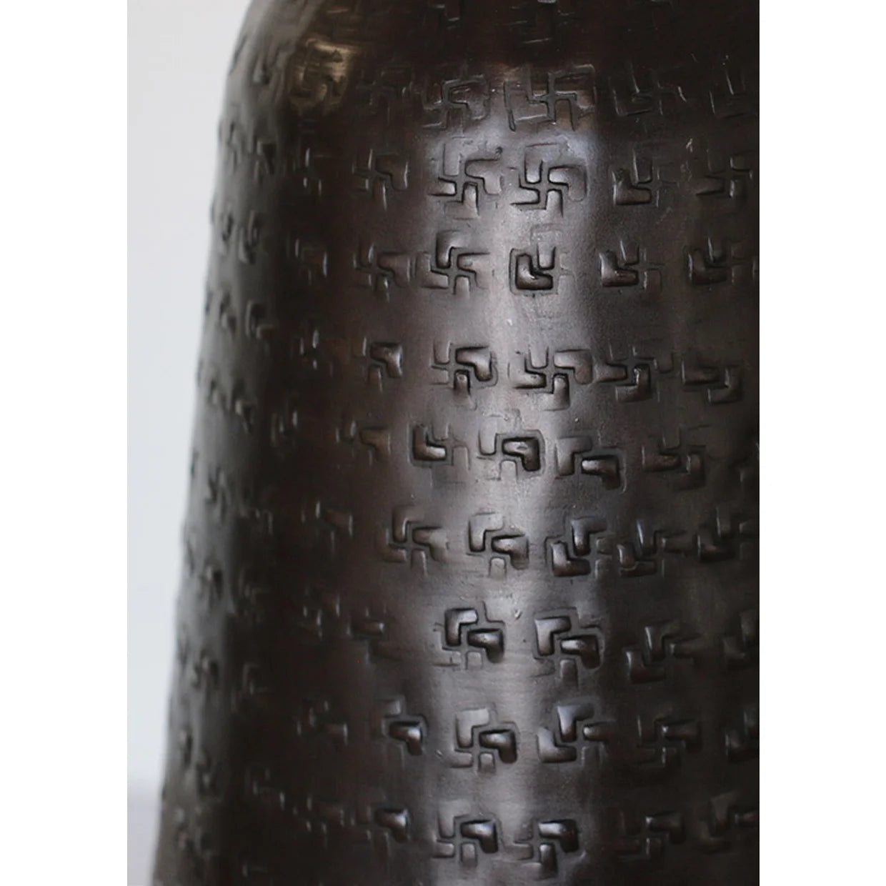 Cyprus Small Urn Lamp Base in Bronze Finish